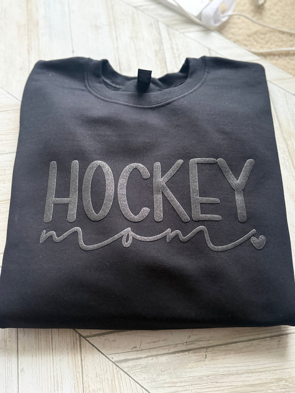 Hockey Mom with Glitter Puff Design